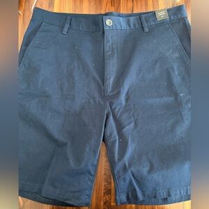 Men’s RVCA Navy Week-End Shorts